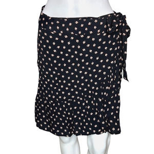 Gap Skirt Womens 8 Black Pink Floral Flower True Wrap Skirt Bohemian Cottagecore